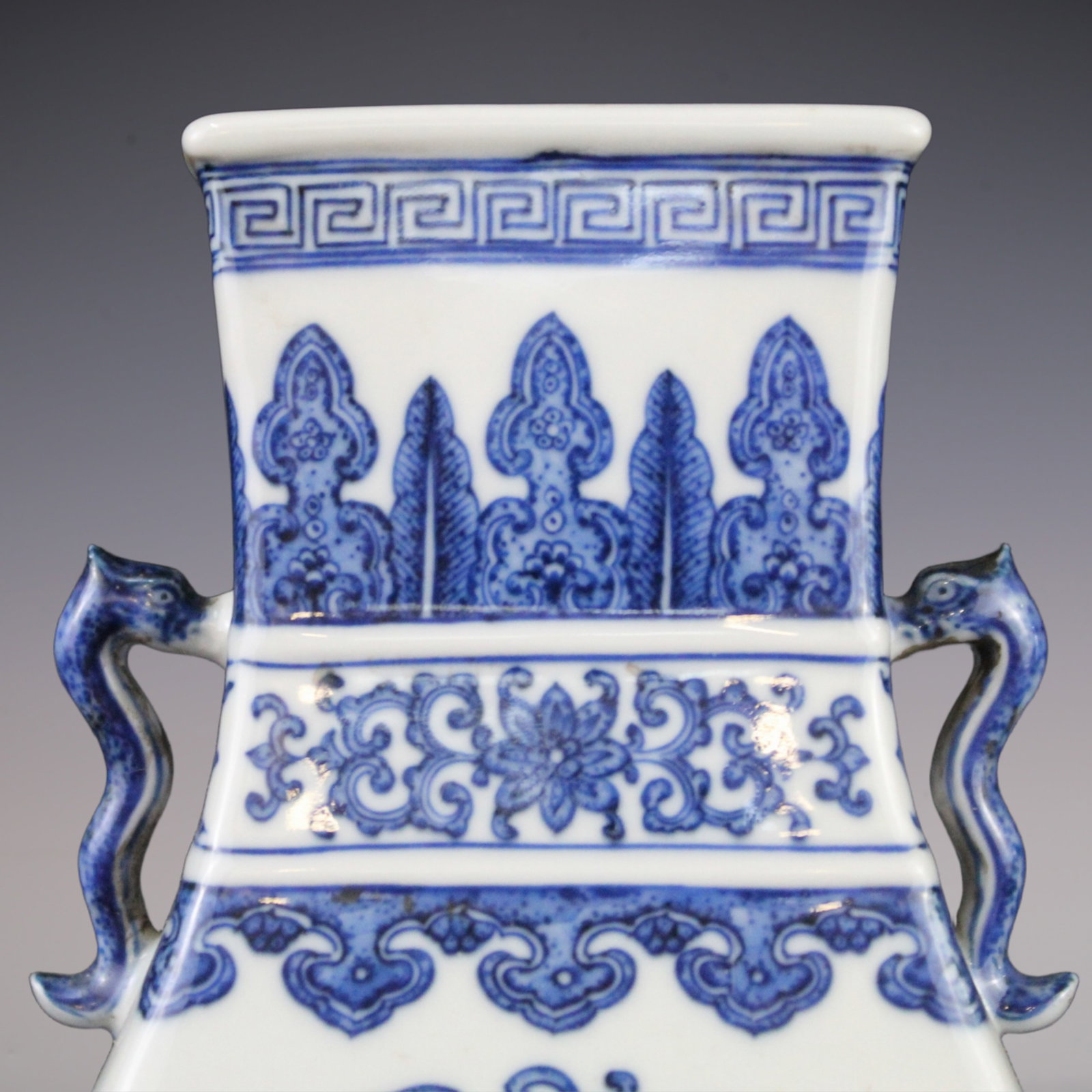 An Exquisite Blue and White Phoenix Pattern Lotus Pattern Double-Ears Vase - 8