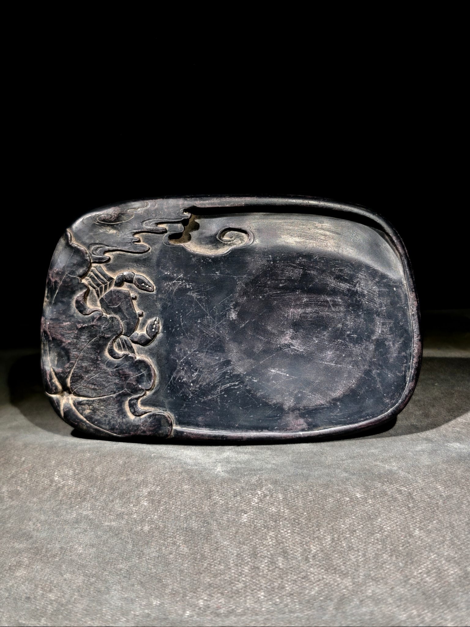 An Exquisite Crab Pattern with poem Inkstone: An Exquisite Crab Pattern with poem Inkstone Zhang jian Size:20.4cmx13.2cmx2.5cm (The Dimensions Of All Batches Are Manually Measured.If You Need More Detailed Information, Please Contact Our Customer