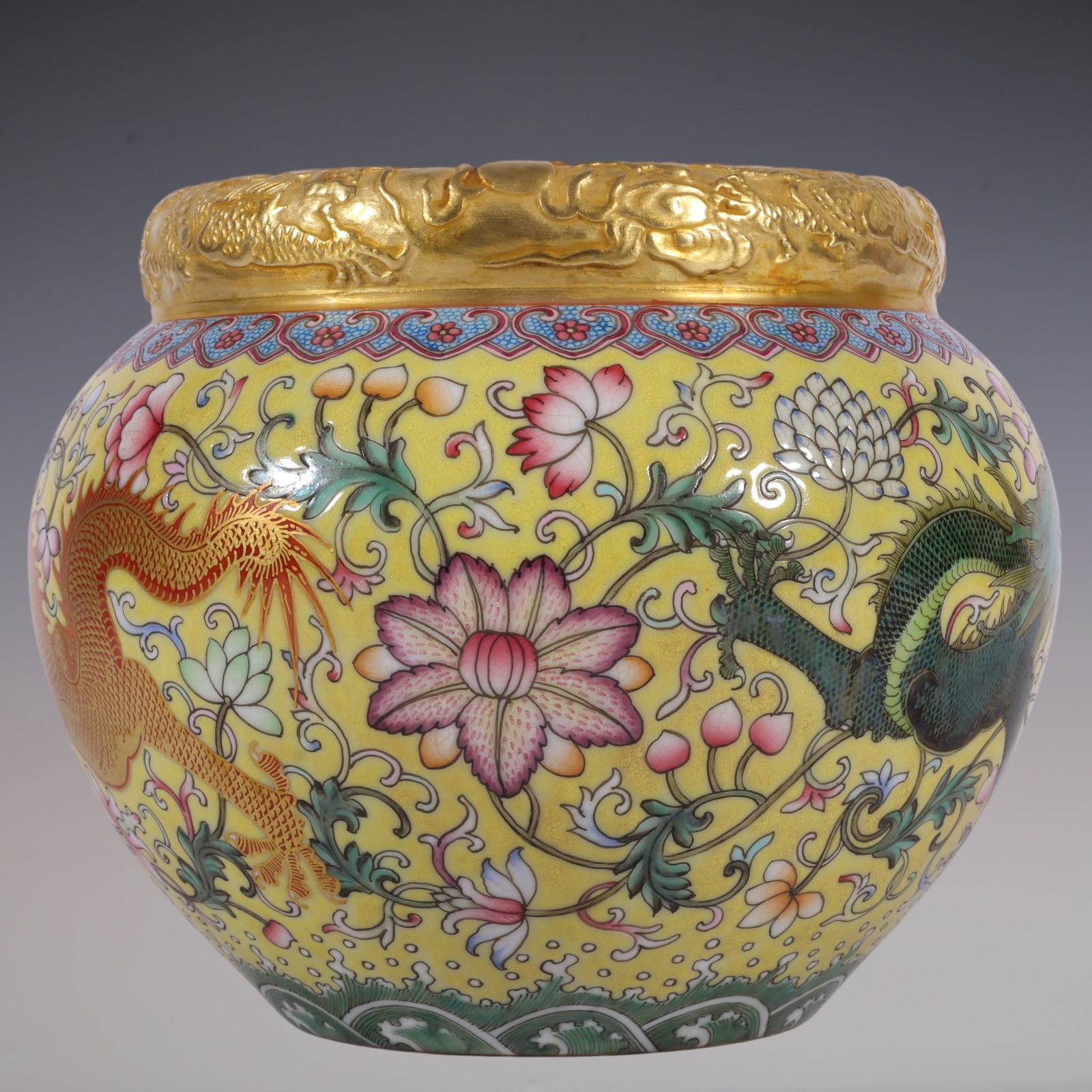 An Exquisite Enamel Lotus Pattern Dragon Pattern Seawater Pattern Brush Washer - 3