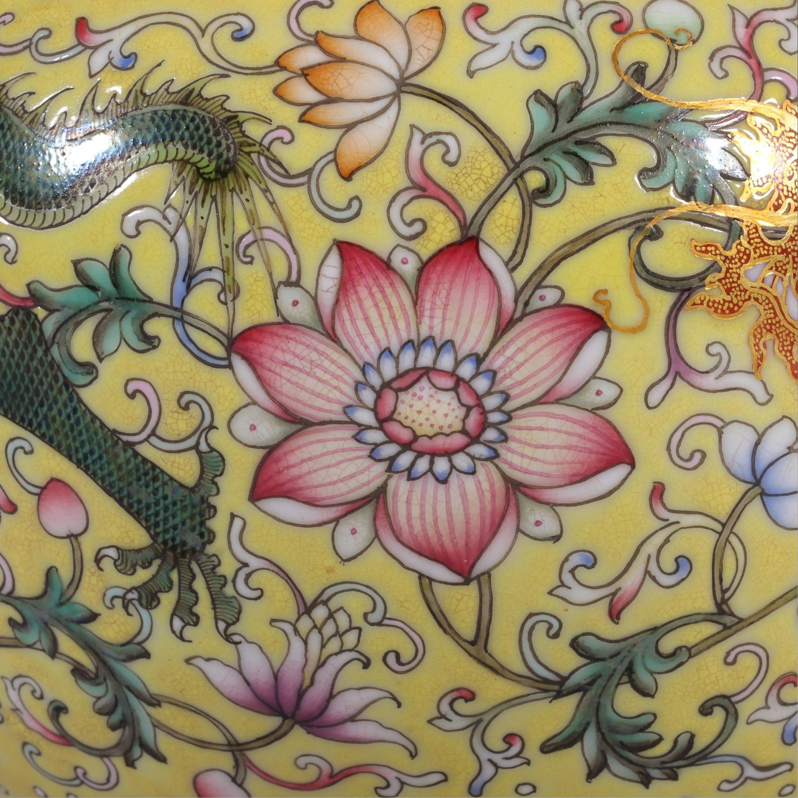 An Exquisite Enamel Lotus Pattern Dragon Pattern Seawater Pattern Brush Washer - 6