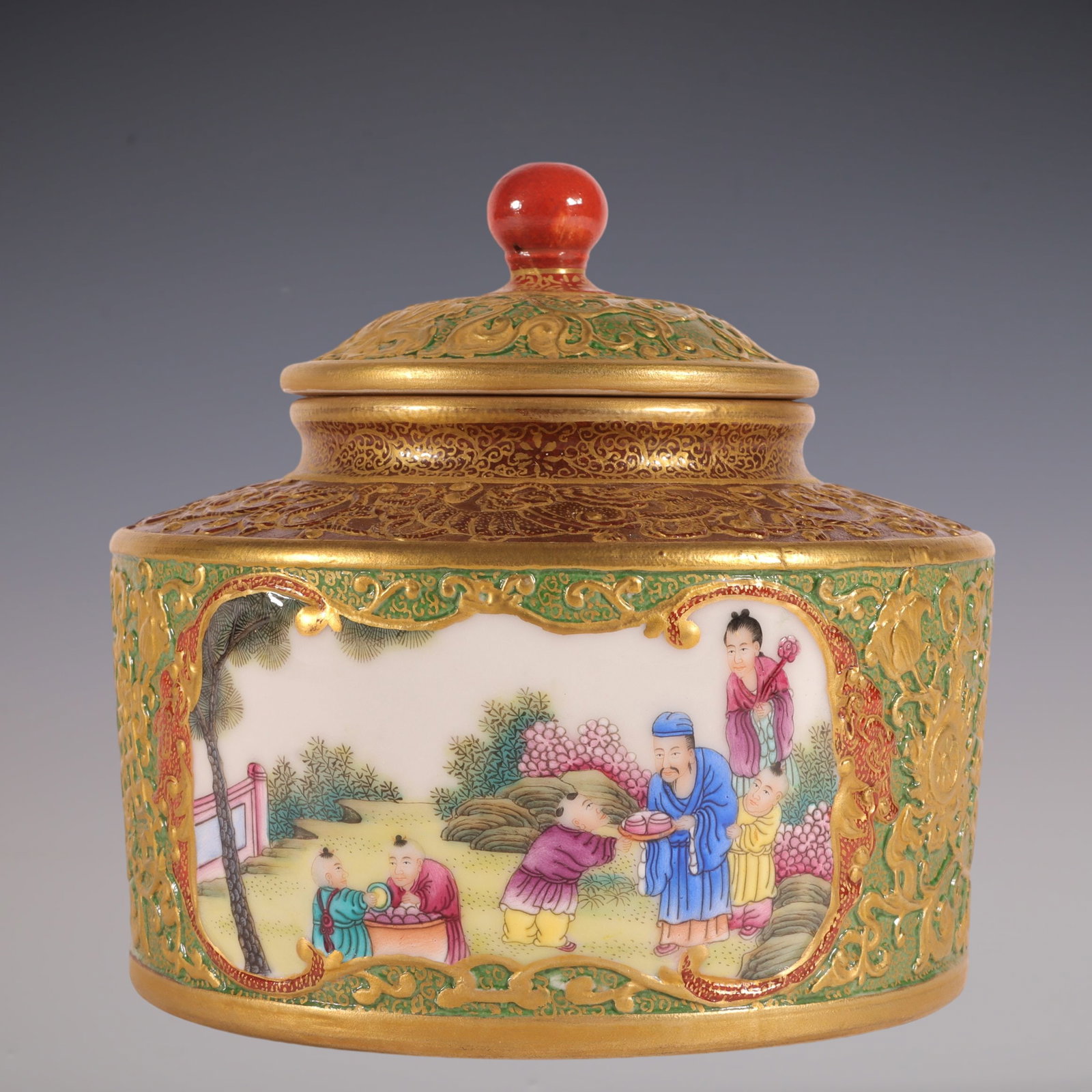 An Exquisite Enamel Green Ground Painted Gold Lotus Pattern Character and Story Pattern Jar: An Exquisite Enamel Green Ground Painted Gold Lotus Pattern Character and Story Pattern Jar Qing Dynasty, China Qianlong Six-character Mark Size:11cmx11.5cm (The Dimensions Of All Batches Are Manually