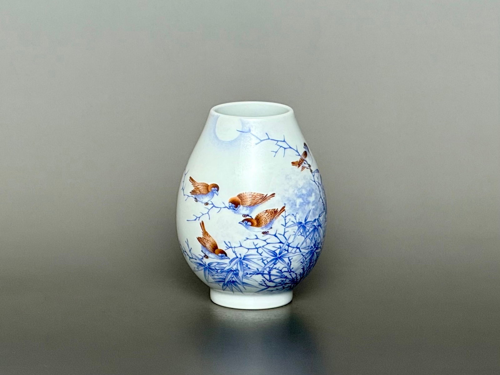 An Exquisite Famille-Rose Flower and Bird Pattern with poem Vase: An Exquisite Famille-Rose Flower and Bird Pattern with poem Vase Qing Dynasty, China Yongzheng Six-character Mark Size:8.9cmx6.8cm (The Dimensions Of All Batches Are Manually Measured.If You Need More