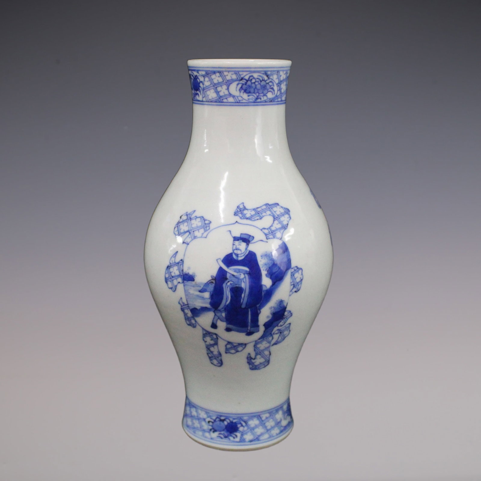 An Exquisite Blue and White Character and Story Pattern Vase: An Exquisite Blue and White Character and Story Pattern Vase Qing Dynasty, China Kangxi Six-character Mark Size:23cmx7cm (The Dimensions Of All Batches Are Manually Measured.If You Need More Detailed