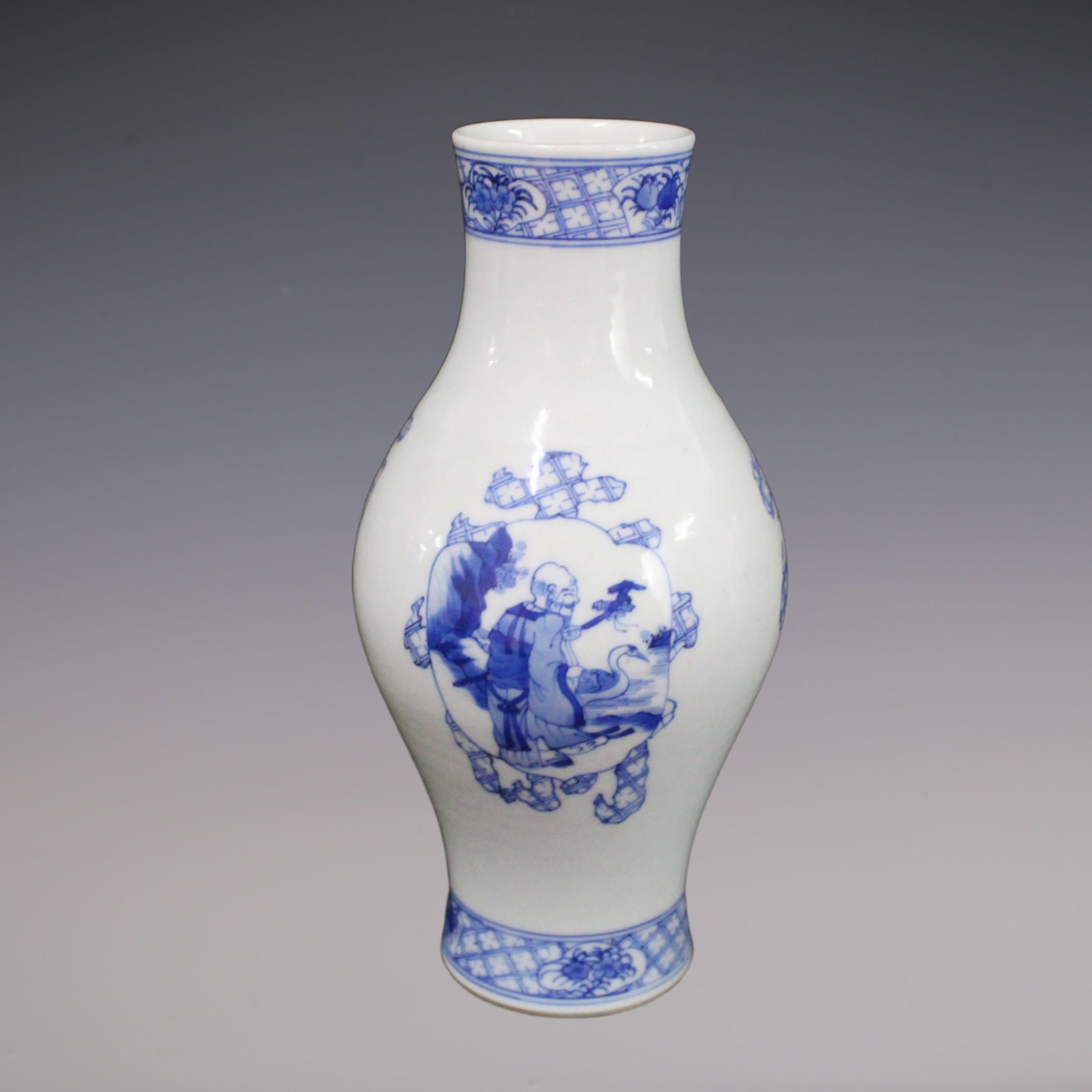 An Exquisite Blue and White Character and Story Pattern Vase - 2