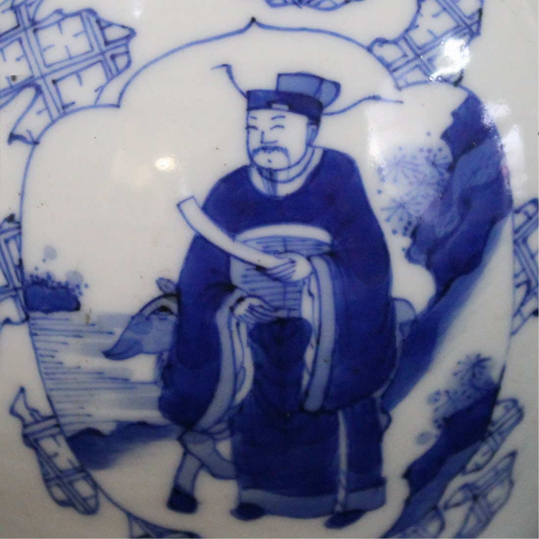 An Exquisite Blue and White Character and Story Pattern Vase - 5