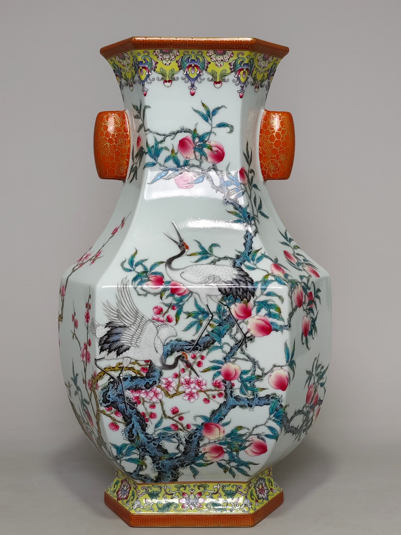 An Exquisite Famille-Rose Lotus Pattern Flower and Bird Pattern Double-Ears Vase: An Exquisite Famille-Rose Lotus Pattern Flower and Bird Pattern Double-Ears Vase Qing Dynasty, China Qianlong Six-character Mark Size:43cmx26cm (The Dimensions Of All Batches Are Manually Measured.If
