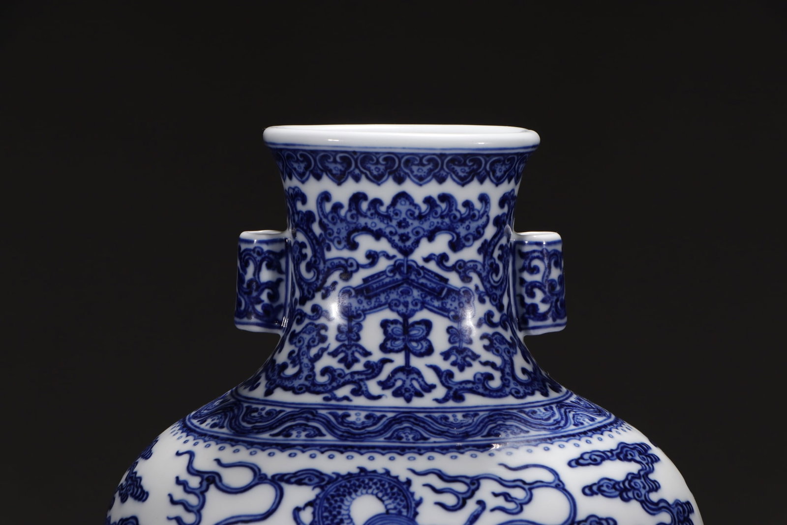 An Exquisite Blue and White Dragon Pattern Double-Ears Vase - 2