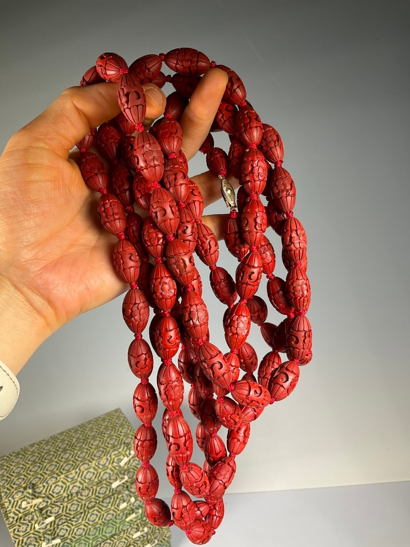 An Exquisite Carved Red Lacquer Necklace - 4