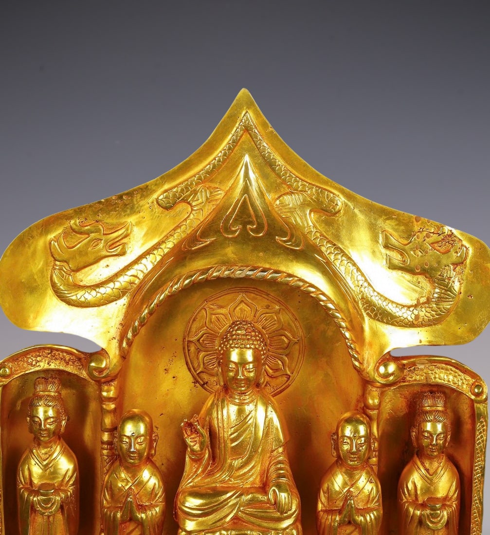 An Exquisite Gilt Bronze Buddha Statue - 2
