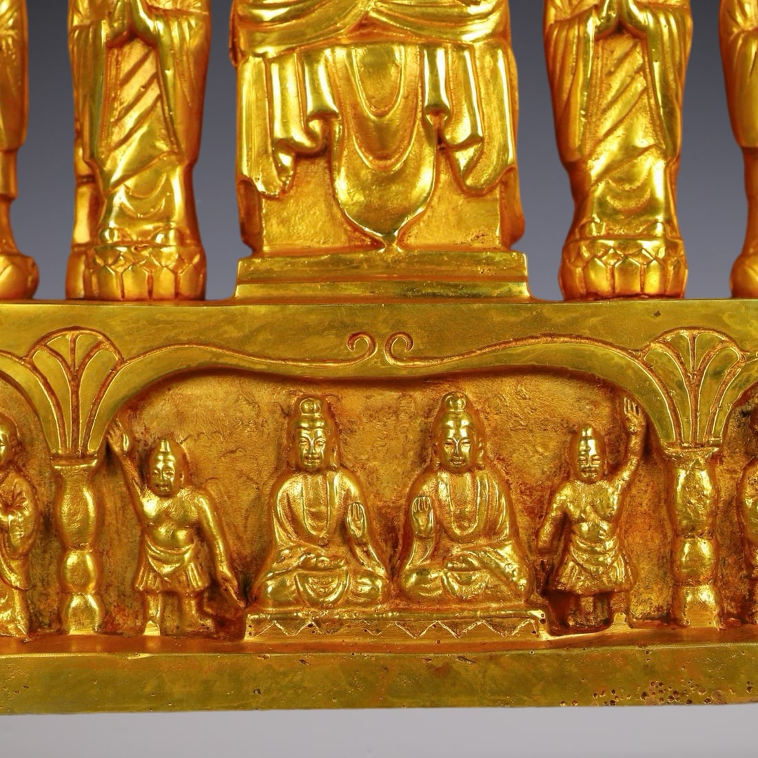 An Exquisite Gilt Bronze Buddha Statue - 6