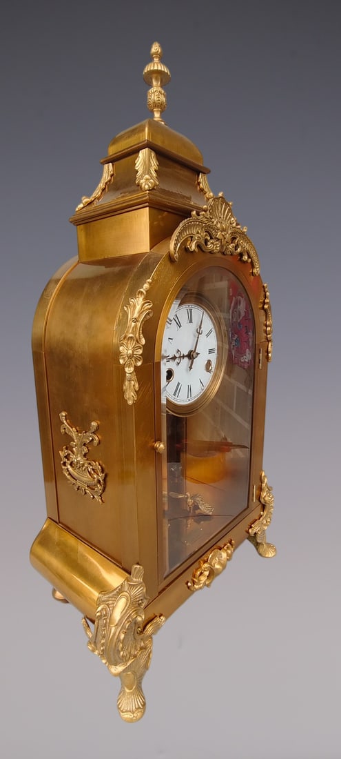 An Exquisite Gilt Bronze Clock - 8