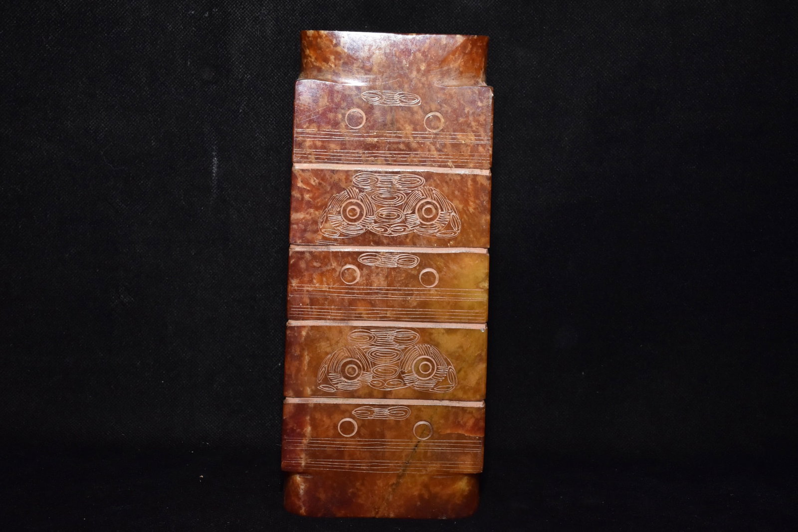 An Exquisite Hemo Jade Ornament - 2