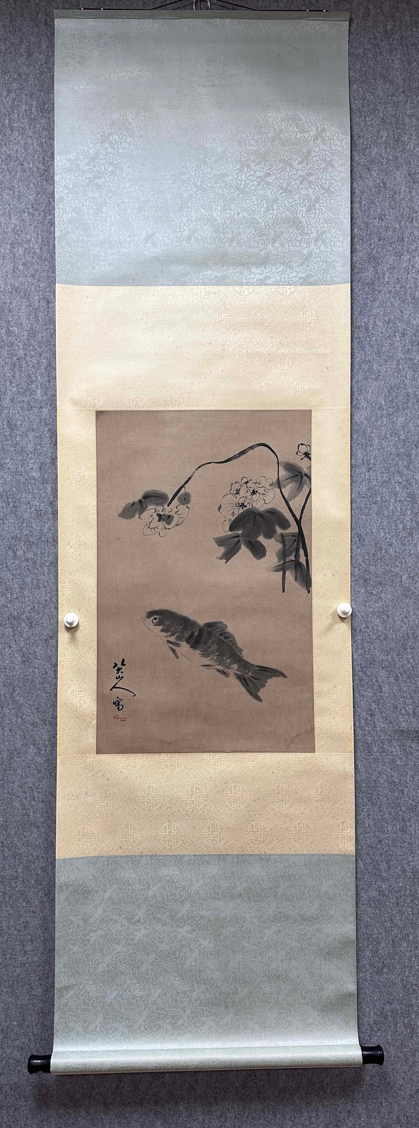 A Chinese Vertical Scroll Ink Painting of Fish on Paper: A Chinese Vertical Scroll Ink Painting of Fish on Paper Ba dashanren Without frame Size:44cmx70cm (The Dimensions Of All Batches Are Manually Measured.If You Need More Detailed Information, Please Con