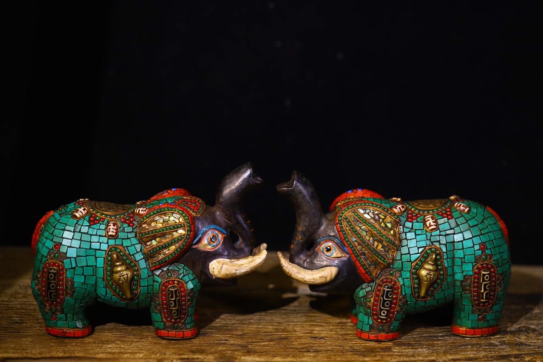An Exquisite Yun Stone Inlaid Gems Statue of Ganesh: An Exquisite Yun Stone Inlaid Gems Statue of Ganesh Qing Dynasty, China Size:13cmx20cm Weight:5800g (The Dimensions Of All Batches Are Manually Measured.If You Need More Detailed Information, Please C