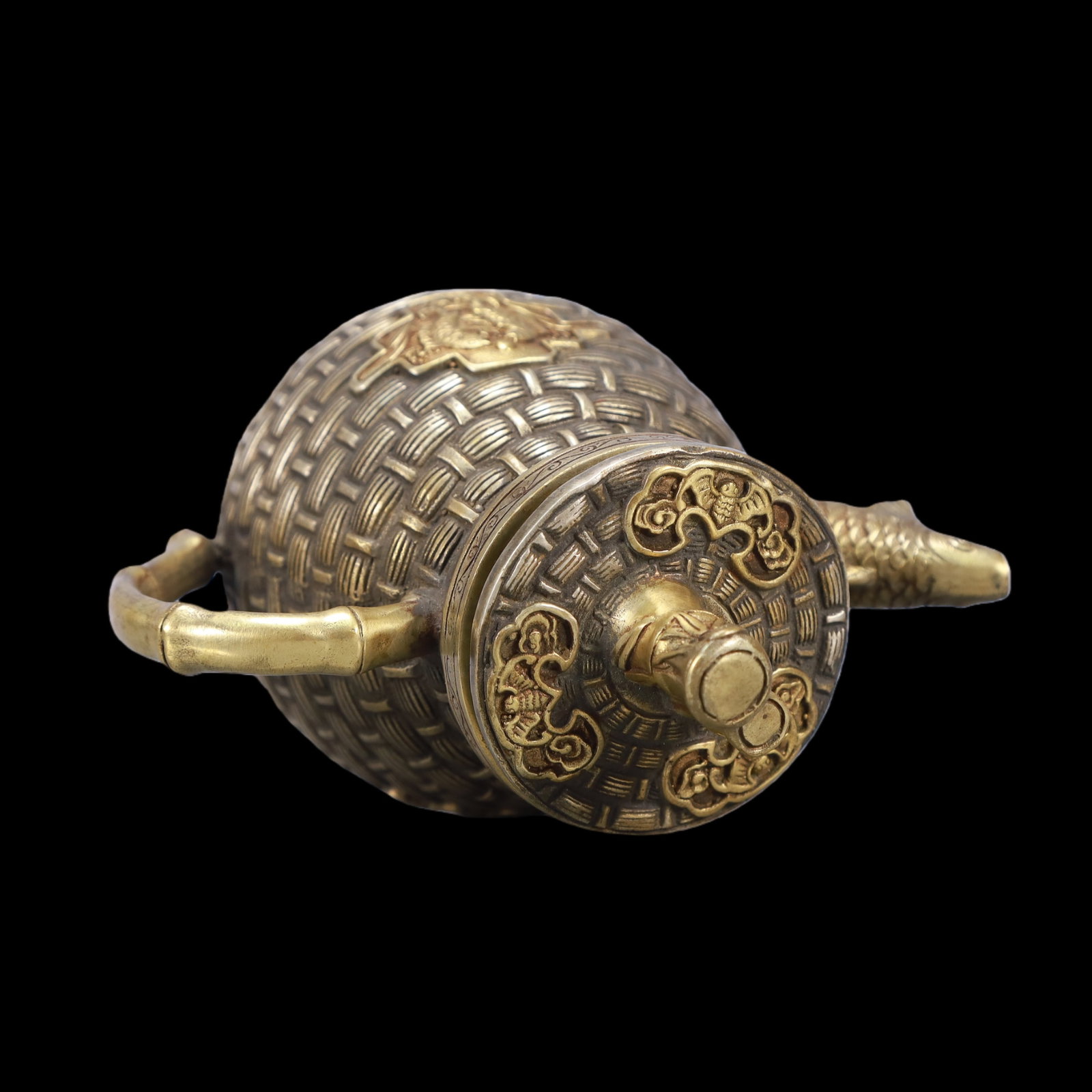 A Exquisite Gilt Silver Seawater Pattern Fish Pattern Ewer - 7