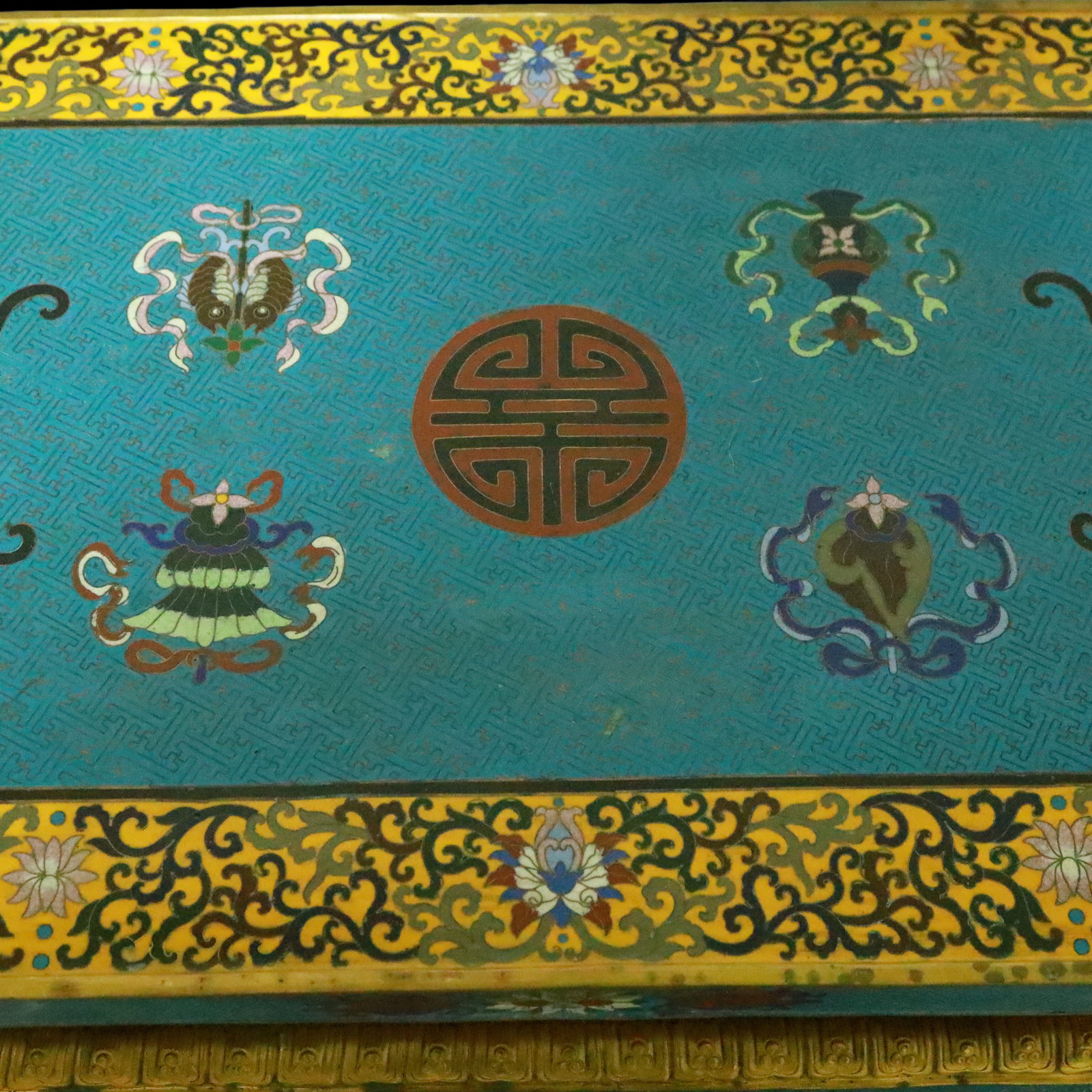An Exquisite Cloisonne Beast-Face Pattern Bats and Peach Pattern Eight Treasures Pattern Table - 4
