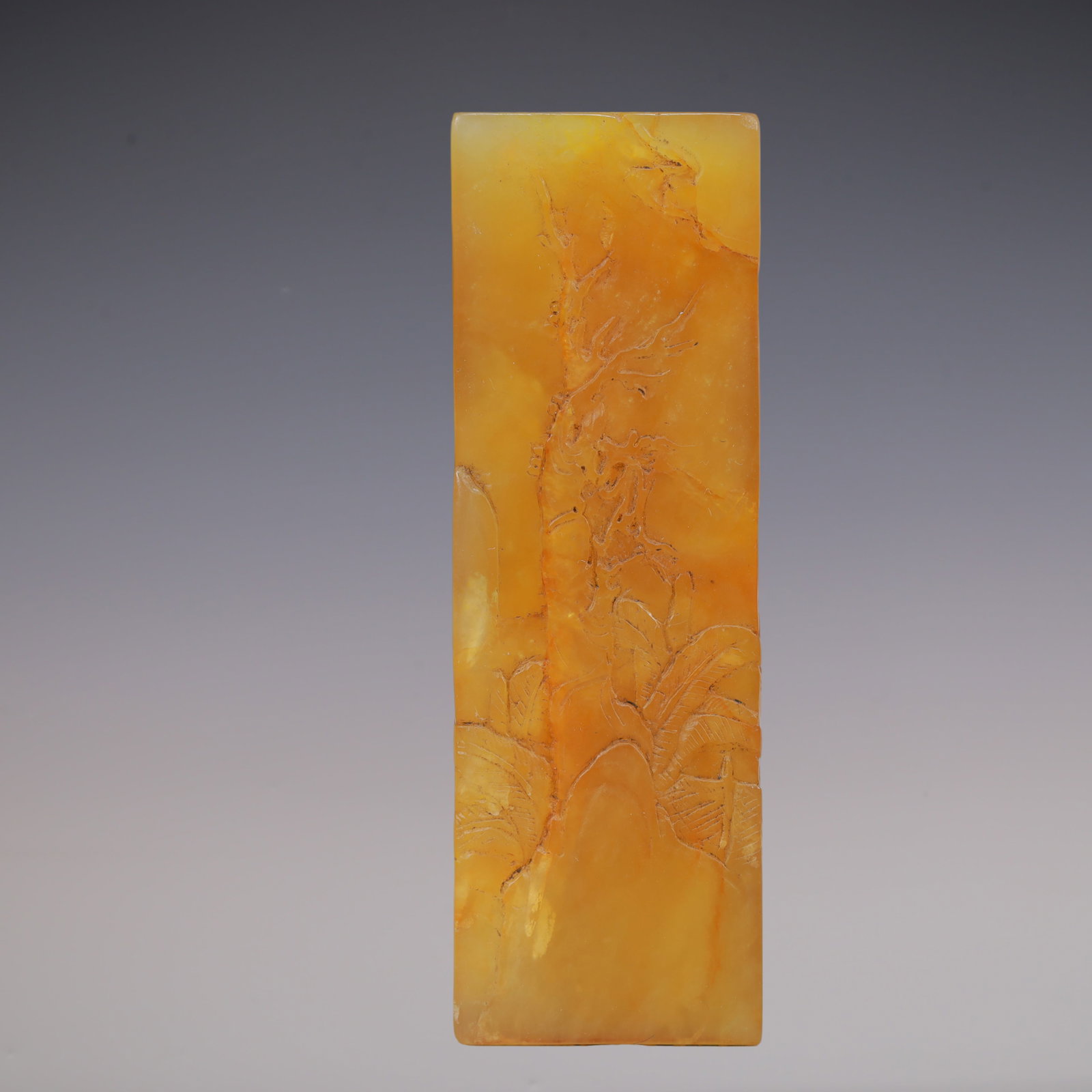 A Exquisite Shoushan Stone Character and Story Pattern Seal: A Exquisite Shoushan Stone Character and Story Pattern Seal Qing Dynasty, China Size:2.5cmx2.5cmx7.5cm Weight:150g (The Dimensions Of All Batches Are Manually Measured.If You Need More Detailed