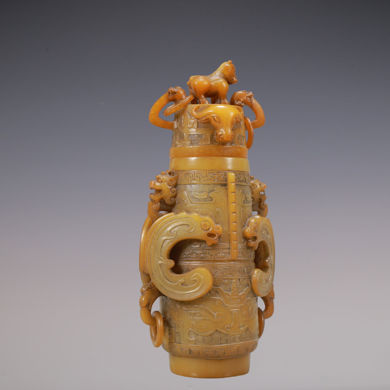 A Exquisite Shoushan Stone Beast-Face Pattern Vase - 4