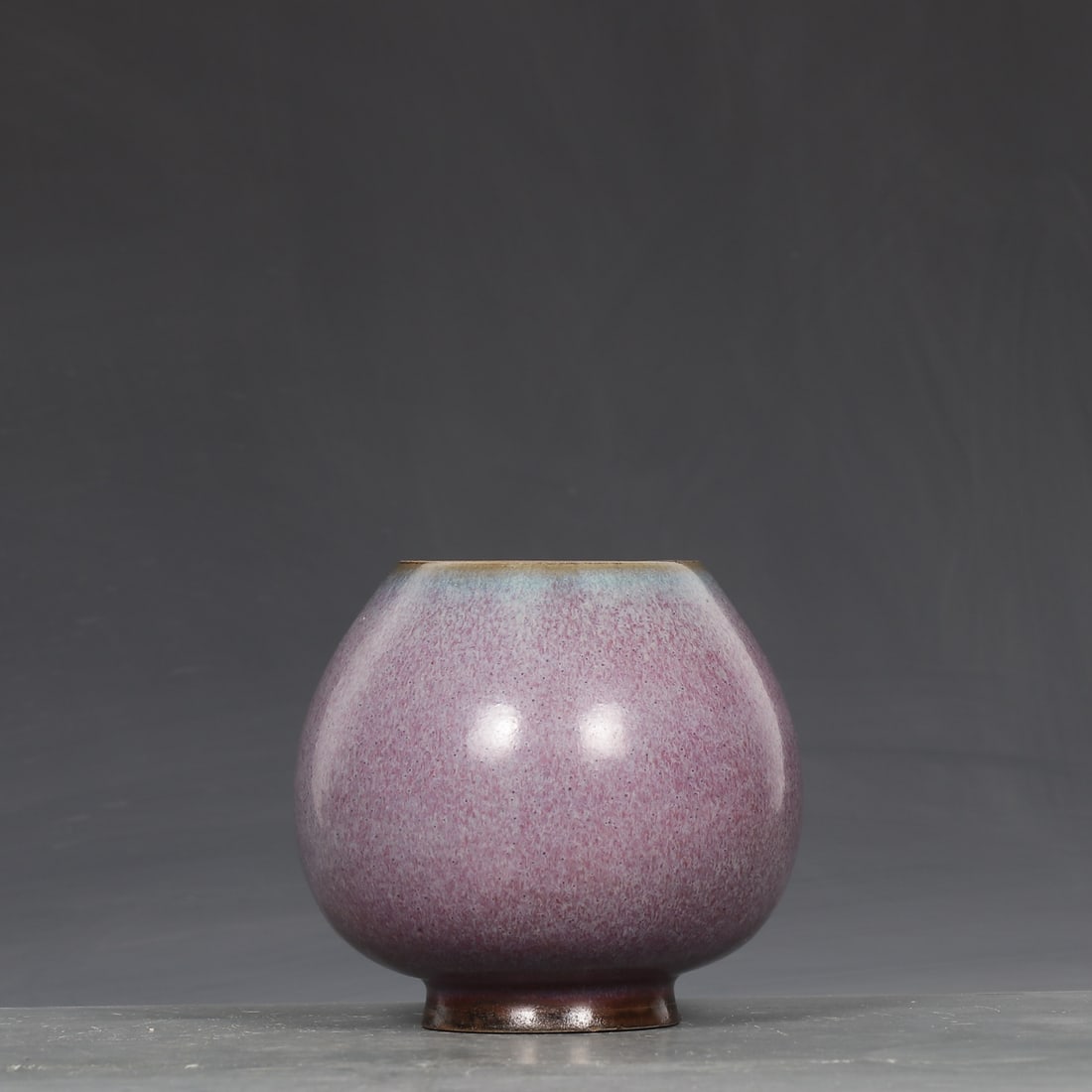 An Exquisite Jun yao Purple Glazed Jar - 2