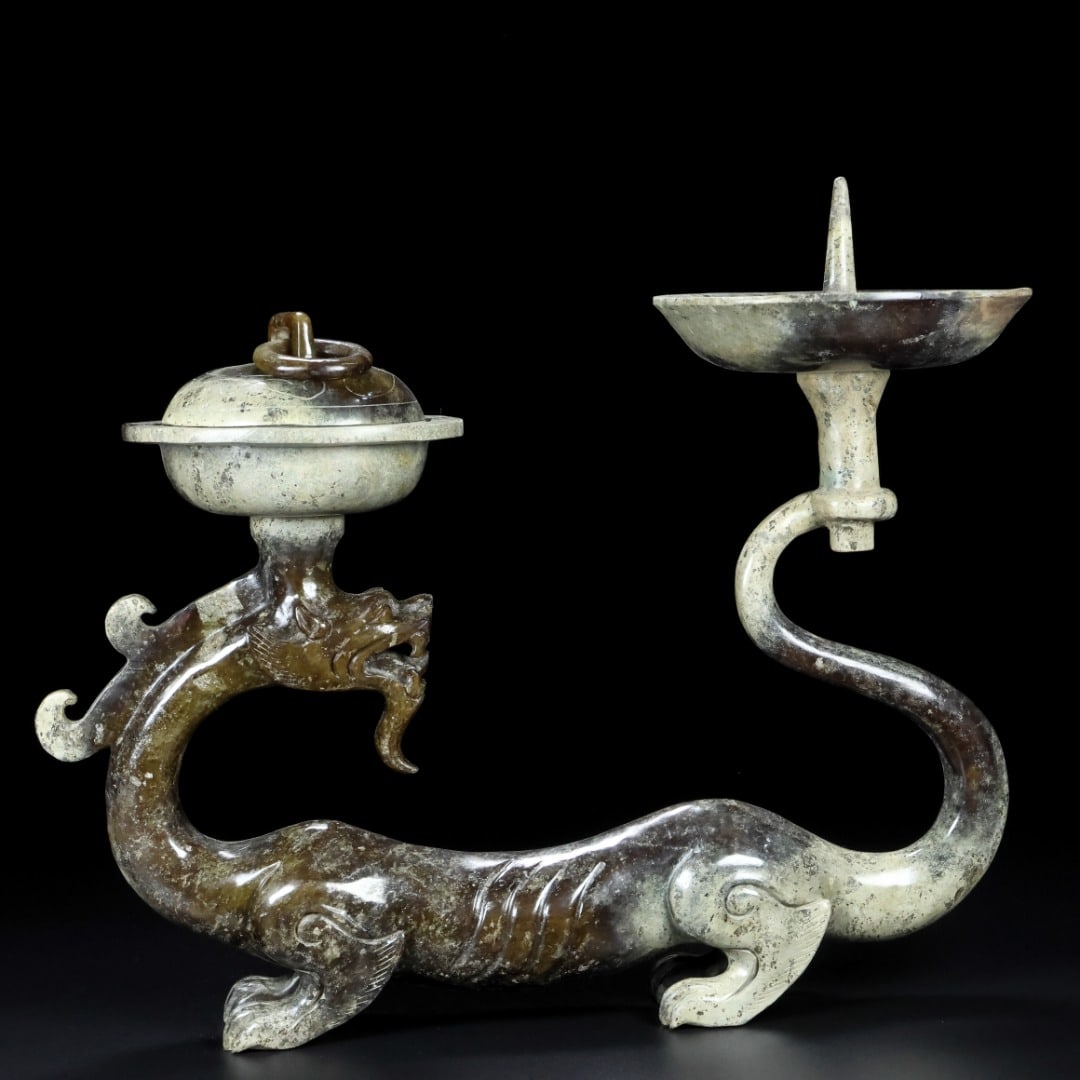An Exquisite White Jade Dragon-Shaped Candlestick - 2