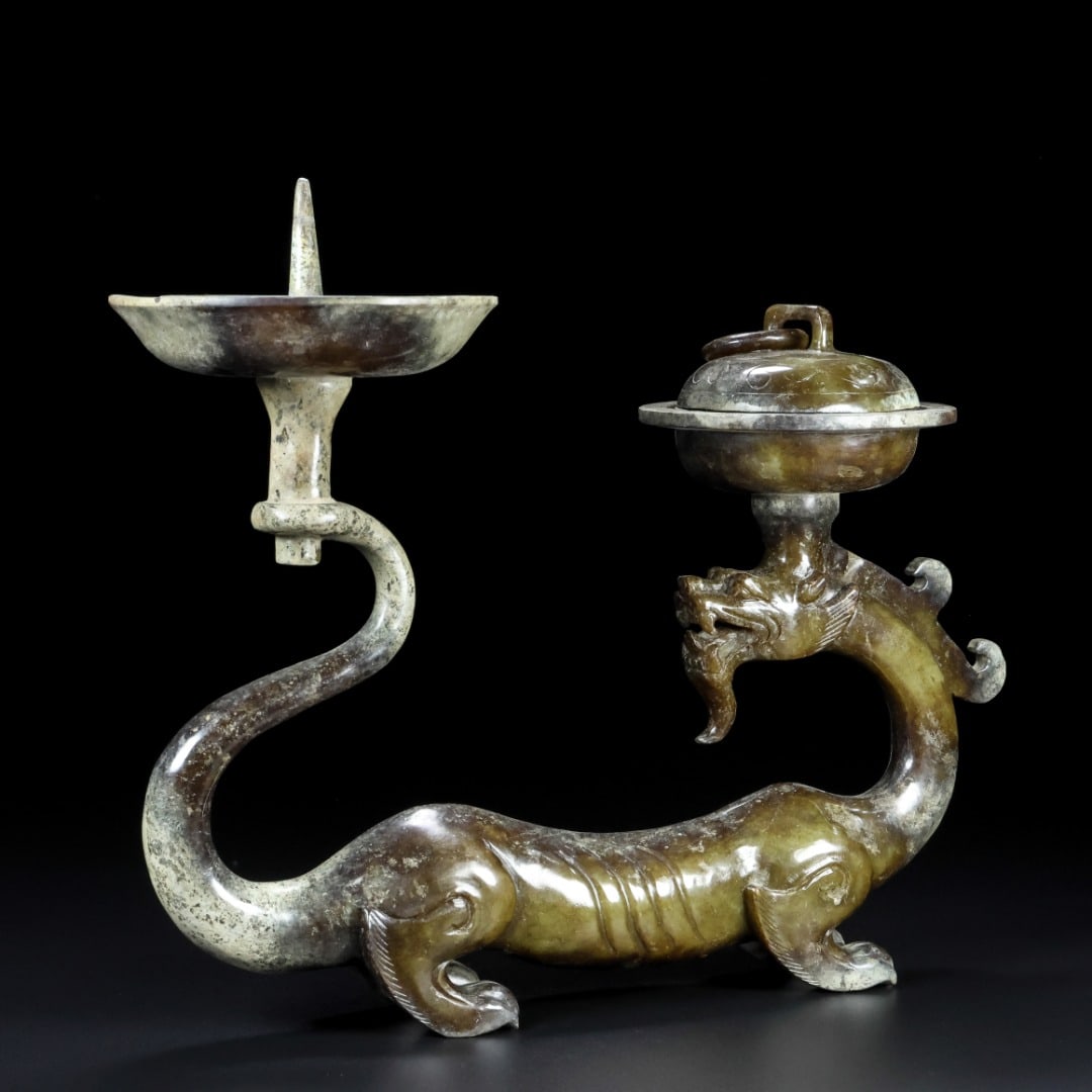 An Exquisite White Jade Dragon-Shaped Candlestick - 6