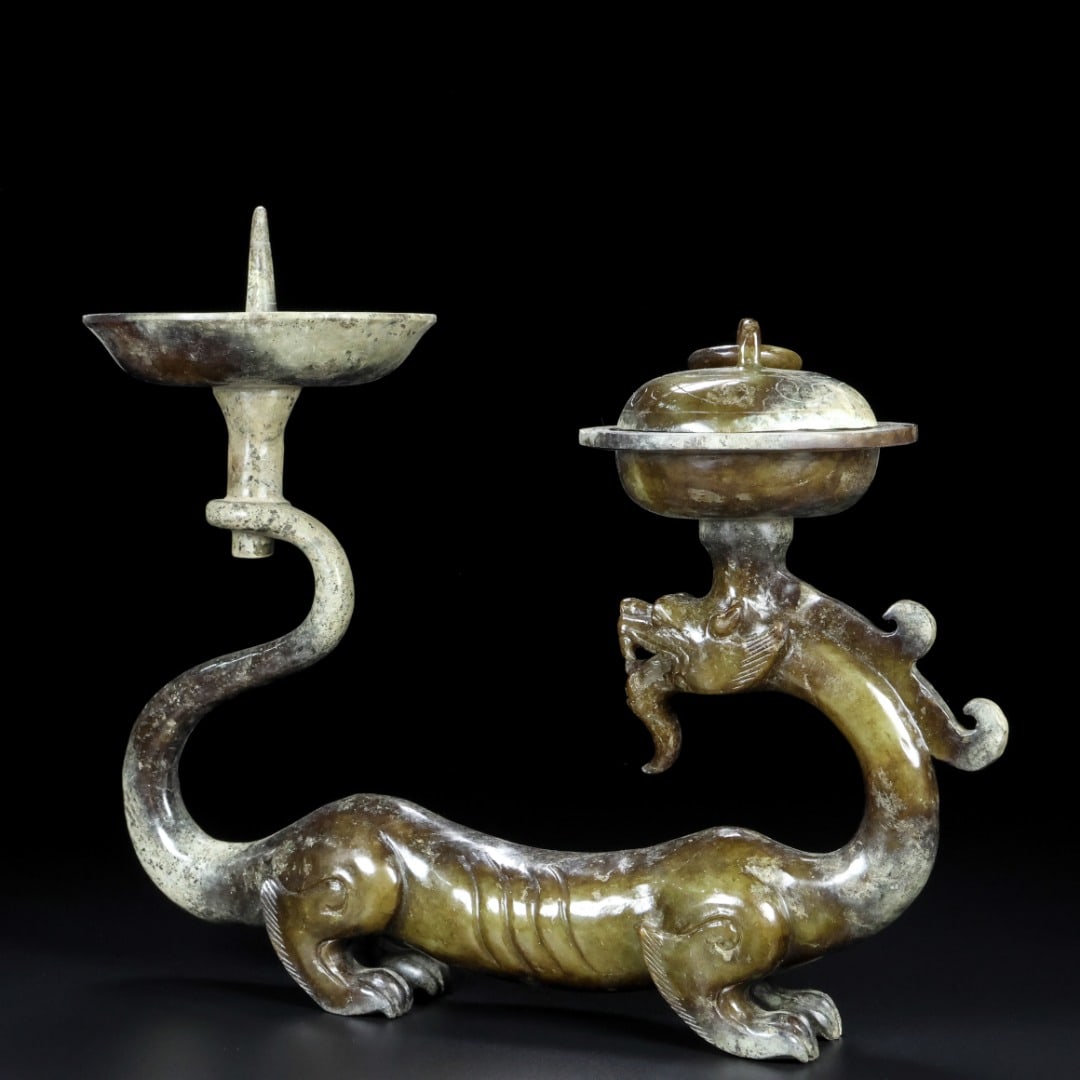 An Exquisite White Jade Dragon-Shaped Candlestick - 7