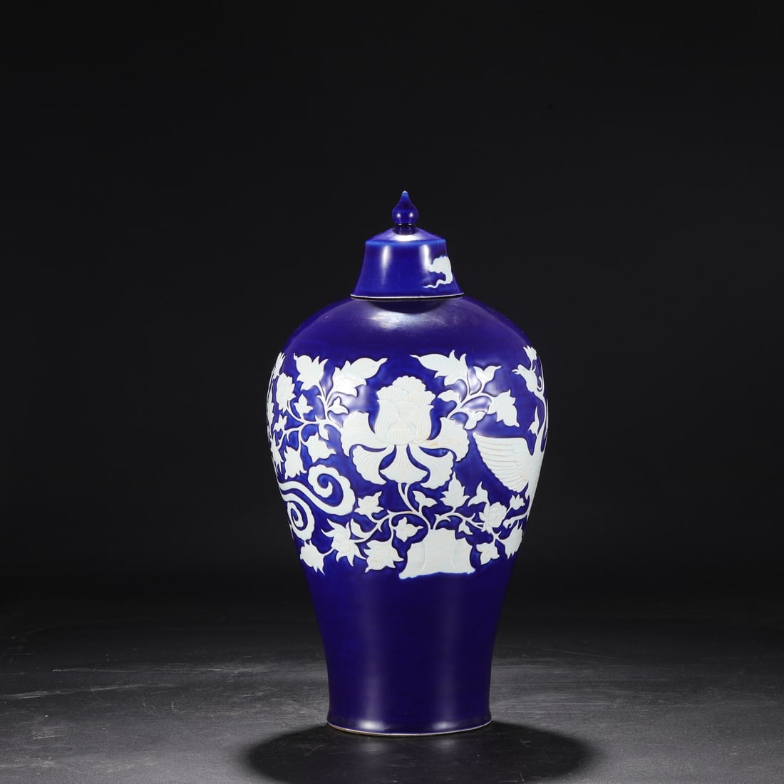 An Exquisite Ji Blue Glazed Lotus Pattern Phoenix Pattern Vase - 5