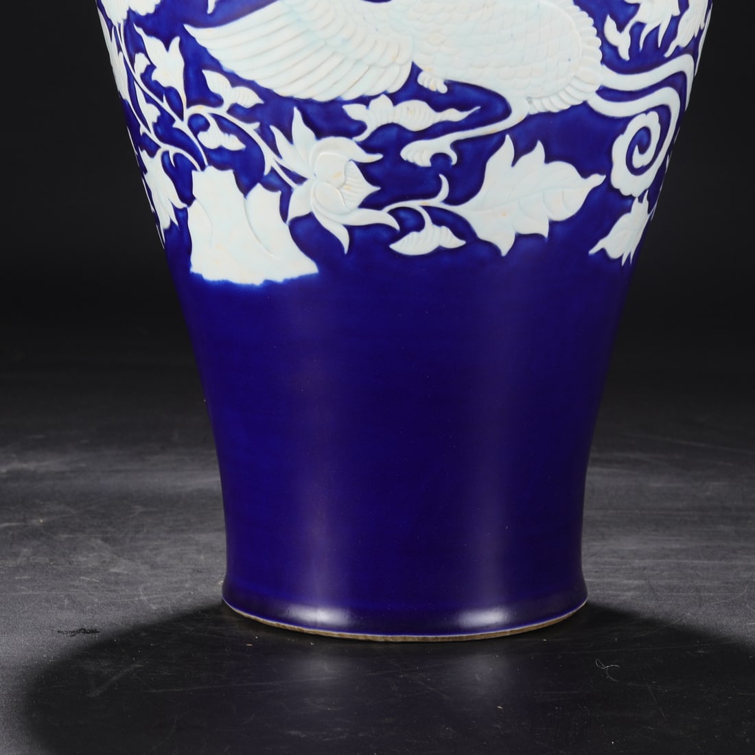 An Exquisite Ji Blue Glazed Lotus Pattern Phoenix Pattern Vase - 8