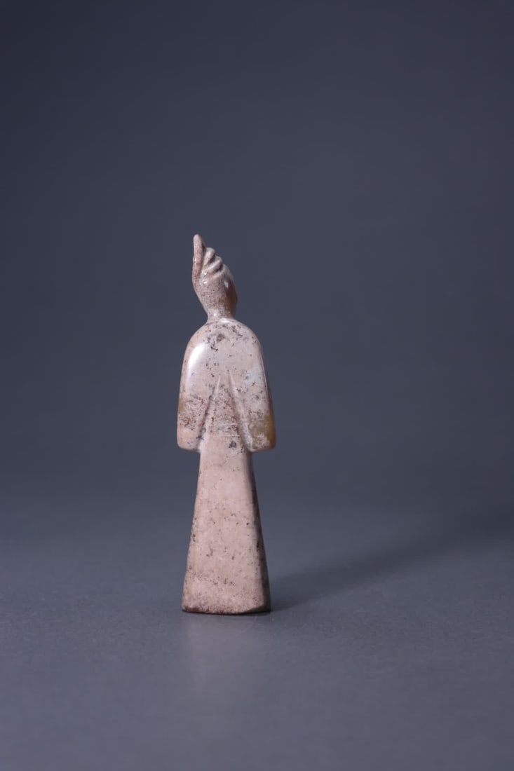 An ancient jade figurine - 7
