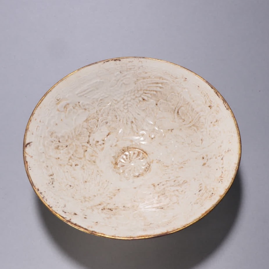 A Song Ding kiln wrapped golden phoenix pattern hat bowl (1 of 9)