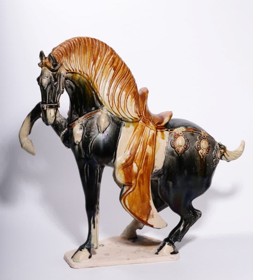 A Tang Dynasty three-colored horse ornament (1 of 8)