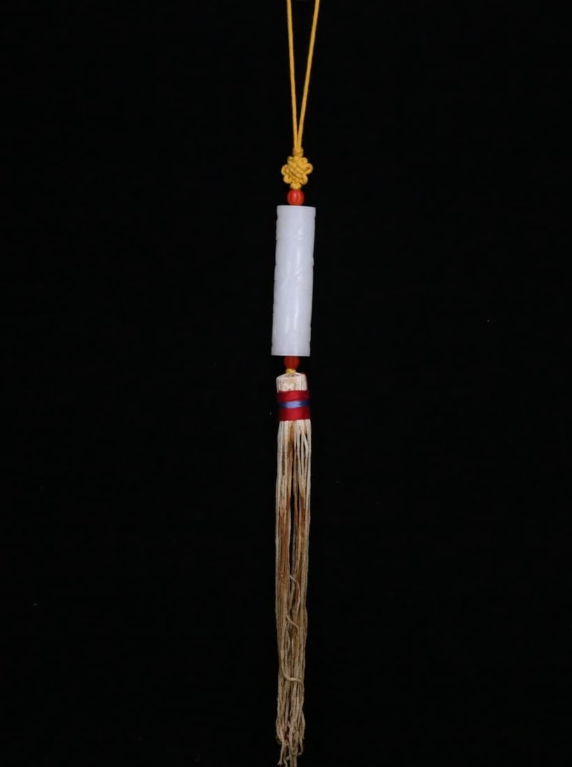 A Qing Dynasty Hetian Yuxi love goose pendant: Qing Dynasty Hetian Yuxi love goose pendant SIZE: 7.4x1.9cm W:63g (The Dimensions Of All Batches Are Manually Measured.If You Need More Detailed Information, Please Contact Our Customer Service