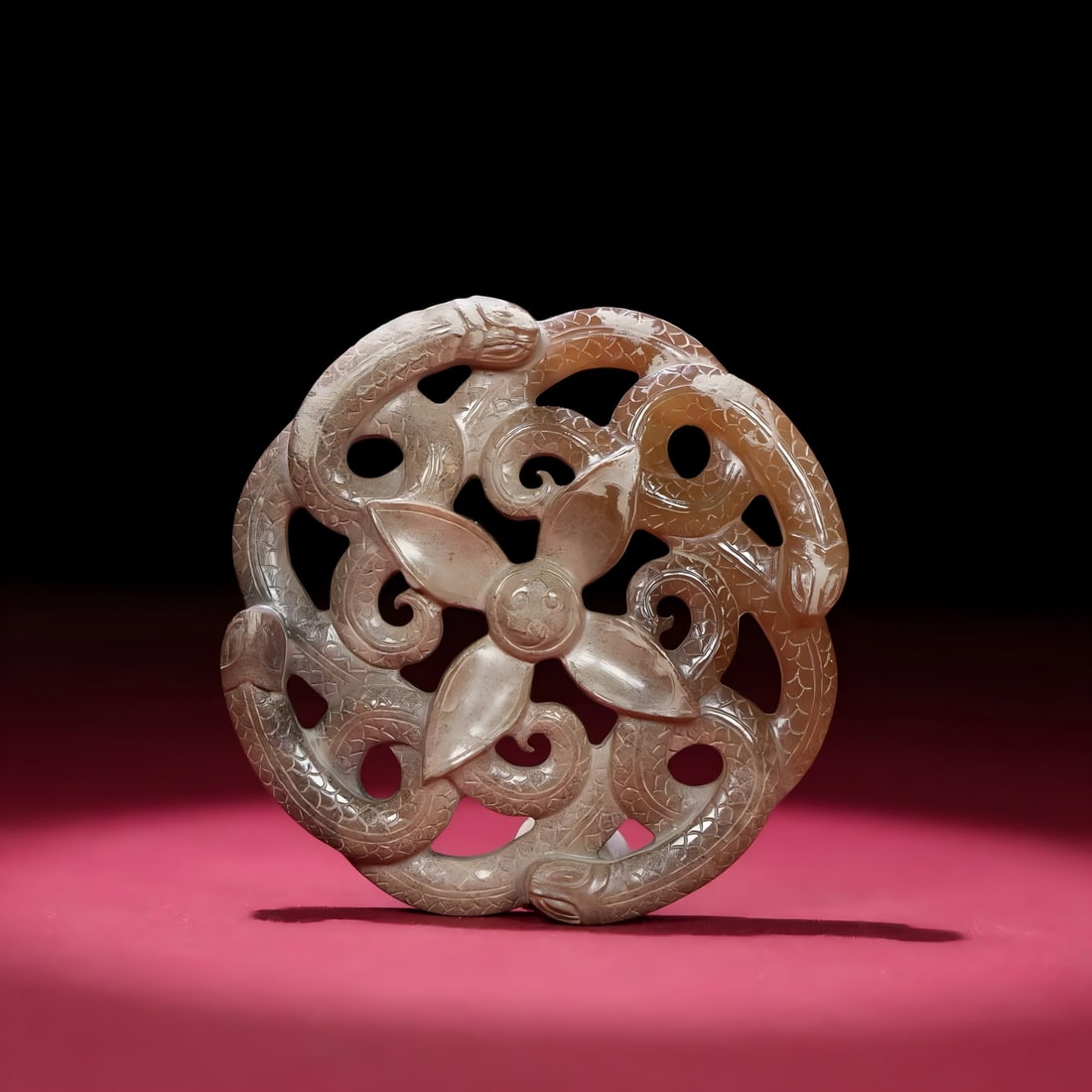 A Han Dynasty jade snake pattern hollow pendant: Han Dynasty jade snake pattern hollow ornament SIZE: 67x12mm W:67g (The Dimensions Of All Batches Are Manually Measured.If You Need More Detailed Information, Please Contact Our Customer Service