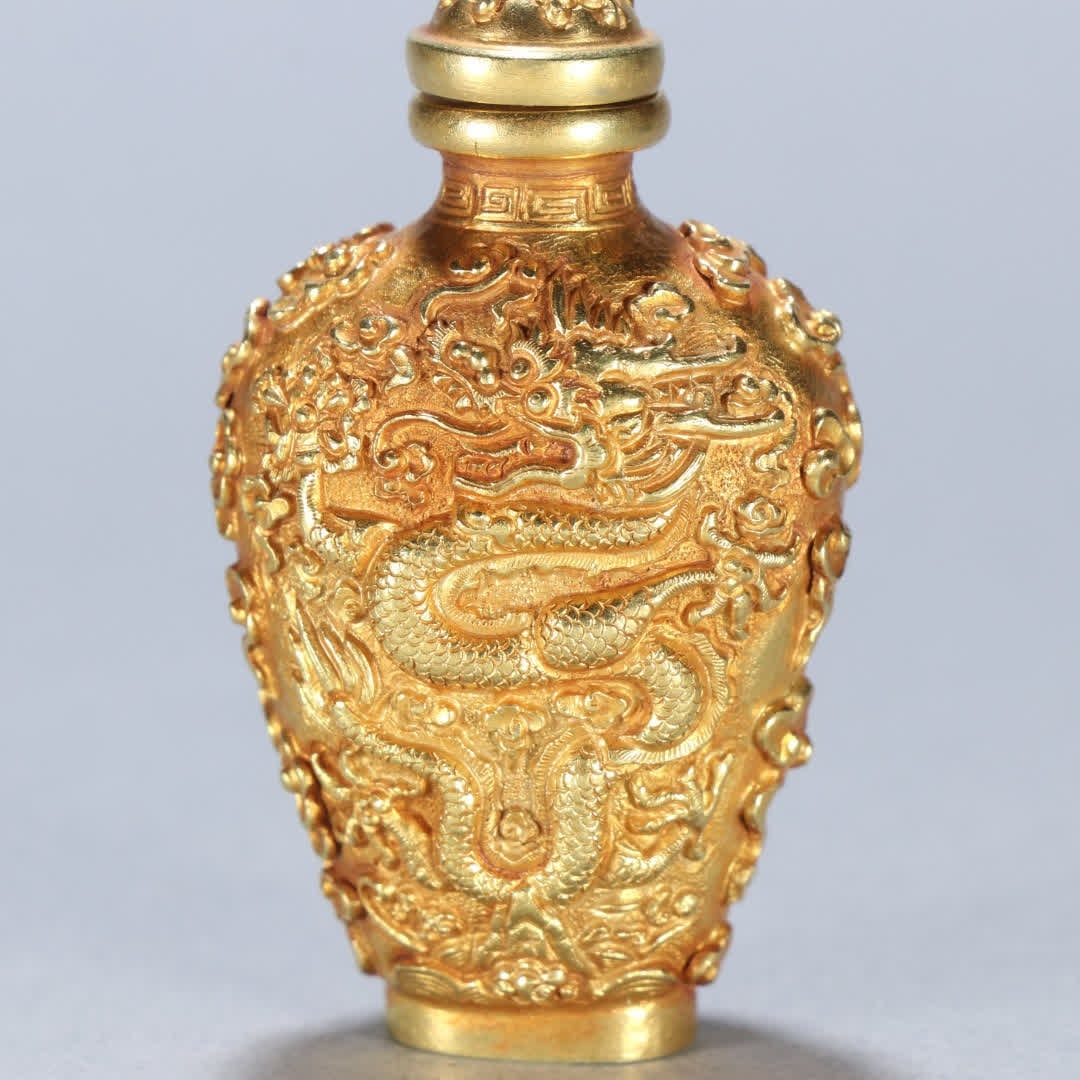 A solid gold dragon pattern snuff bottle - 6