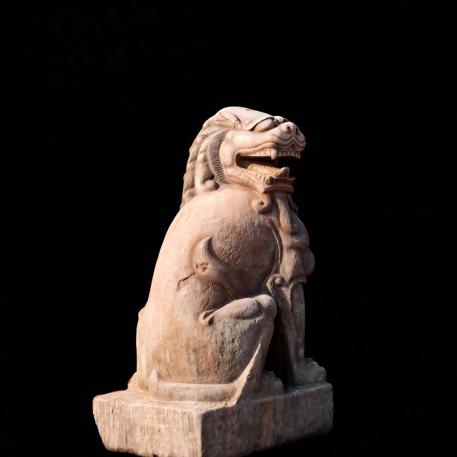 A Qing Dynasty bluestone lion: Qing Dynasty bluestone lion SIZE: H:150cm L:90cm W:63cm (The Dimensions Of All Batches Are Manually Measured.If You Need More Detailed Information, Please Contact Our Customer Service Before Bidding.)