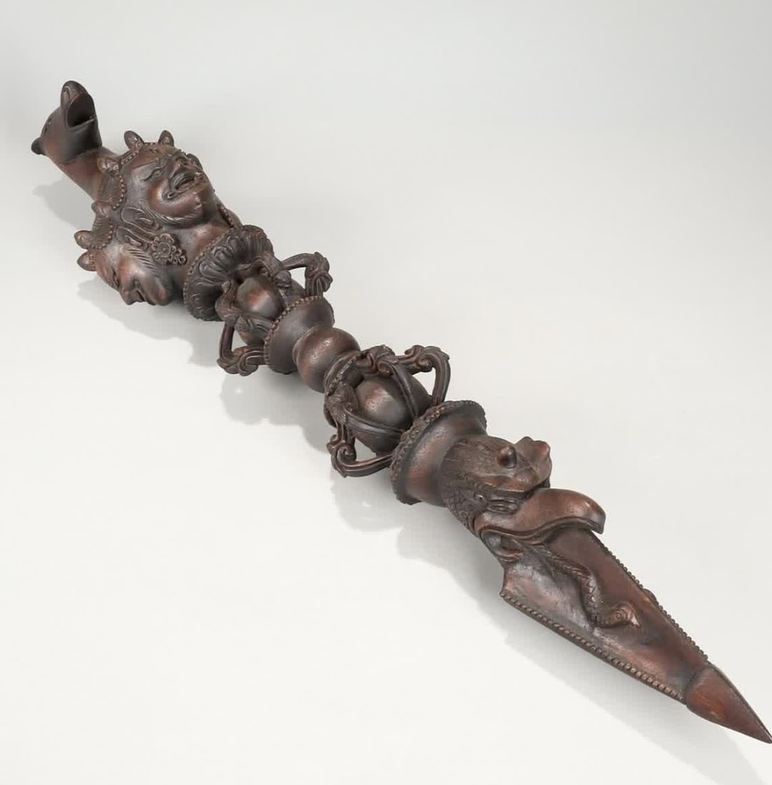 A Qing Dynasty Qinan agarwood carved three-sided Pupa pestle: Qing Dynasty Qinan agarwood carved three-sided Puba pestle SIZE: L:49cm W:7cm W:195g (The Dimensions Of All Batches Are Manually Measured.If You Need More Detailed Information, Please Contact Our