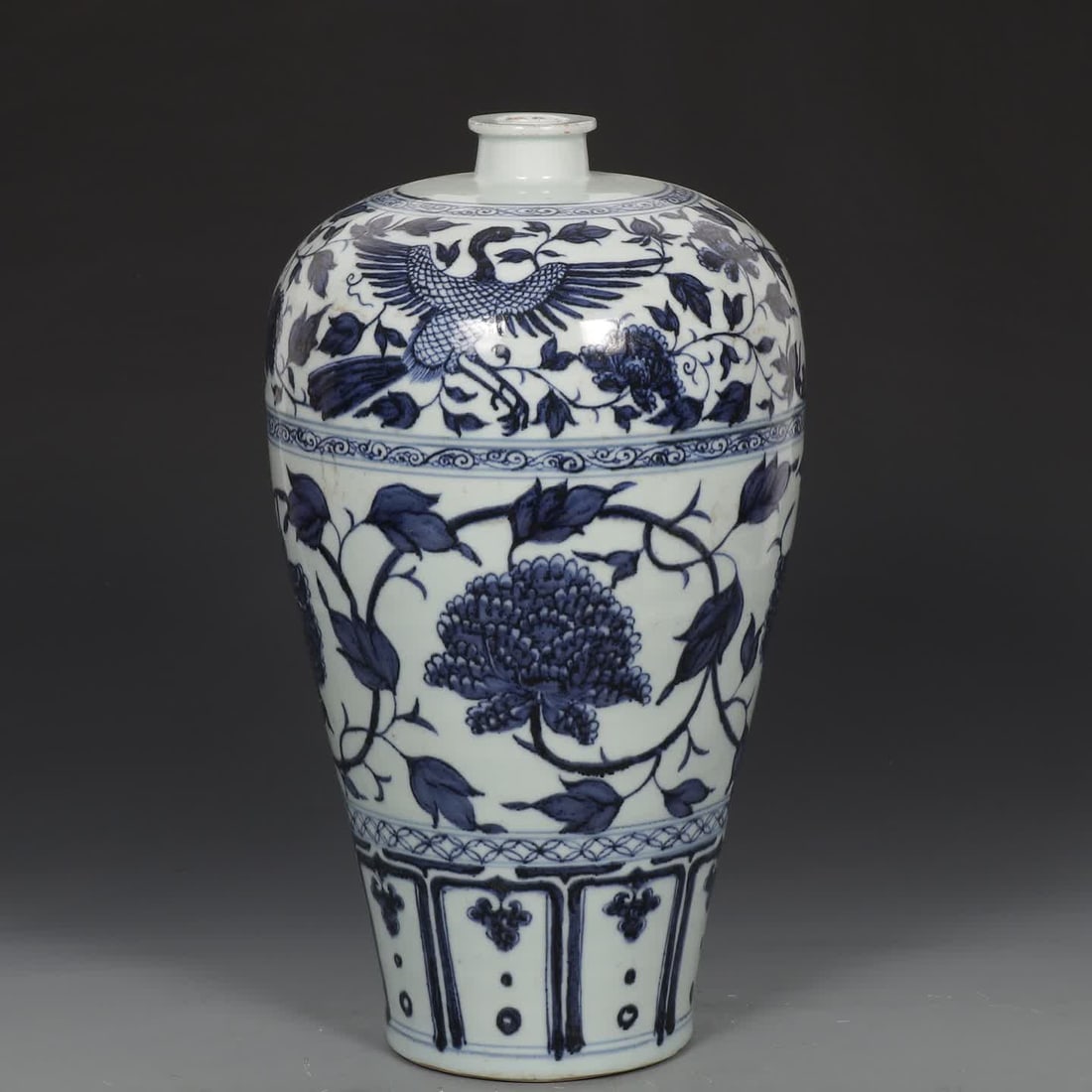 A Yuan blue and white peacock entwined peony pattern plum vase: Yuan blue and white peacock entwined peony pattern plum vase SIZE: H:40cm MouthD:5.2cm Belly diameter 21cm (The Dimensions Of All Batches Are Manually Measured.If You Need More Detailed Information,