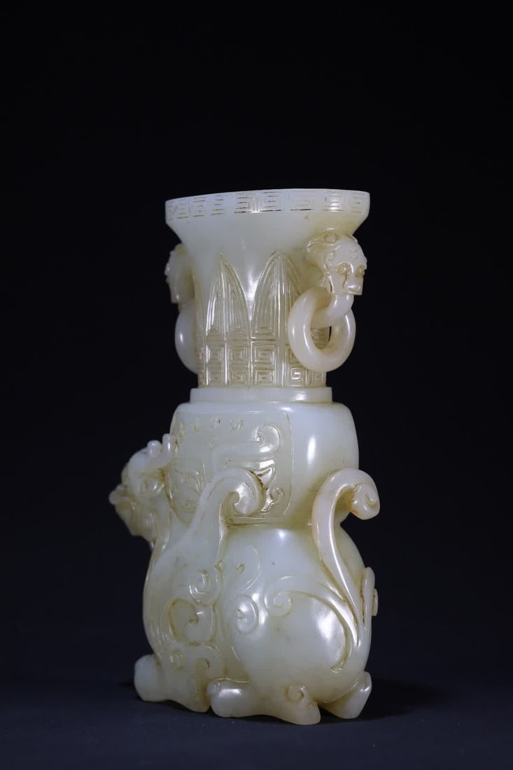 A Qing Dynasty white jade beast carrying bottle living ring ornament - 2