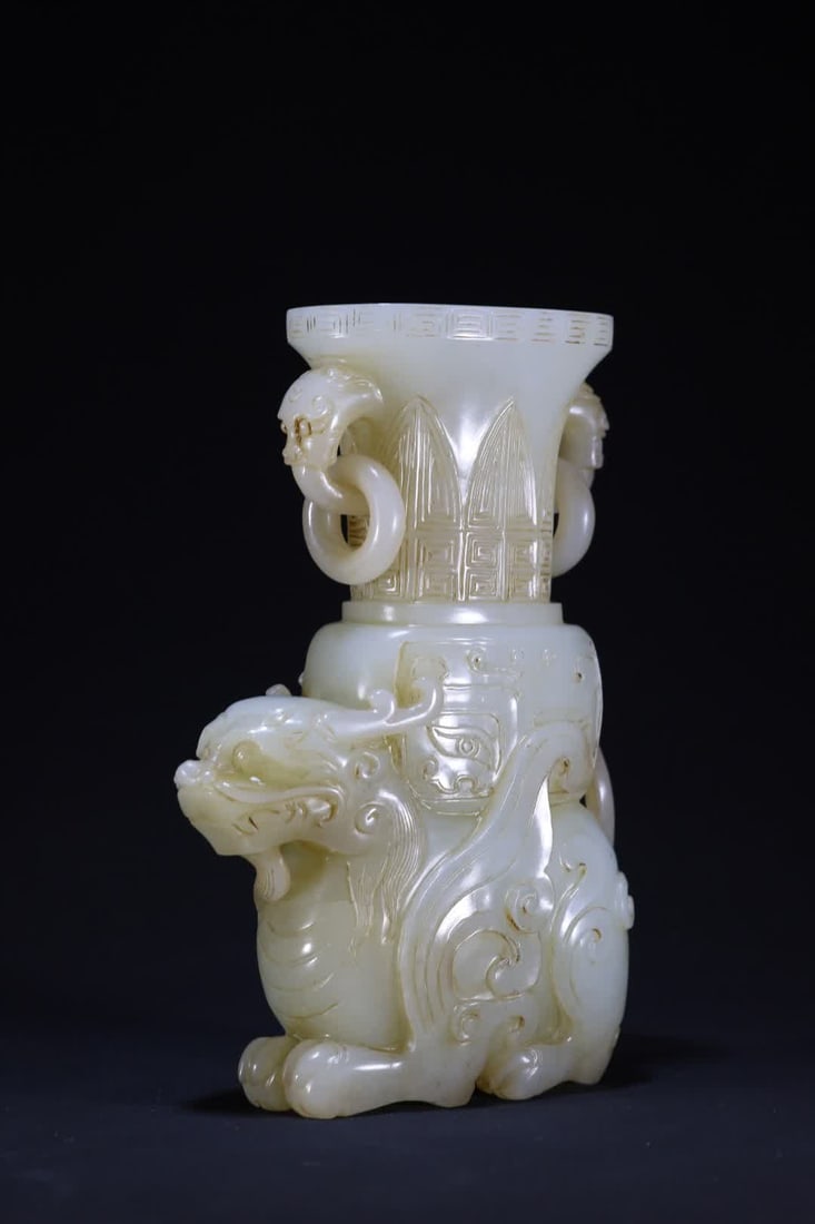 A Qing Dynasty white jade beast carrying bottle living ring ornament - 4