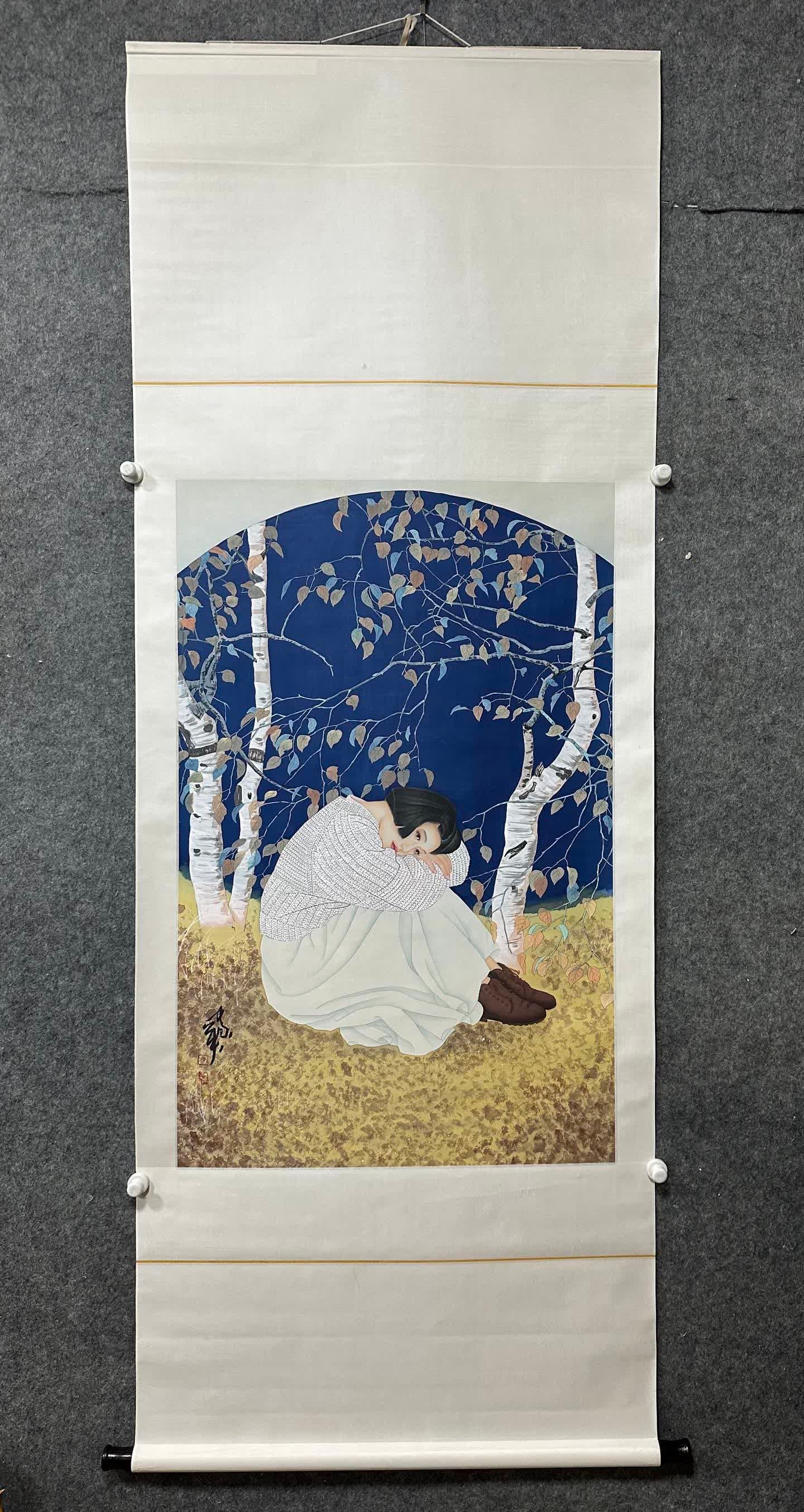 A picture of He Jiaying's girl (1 of 8)