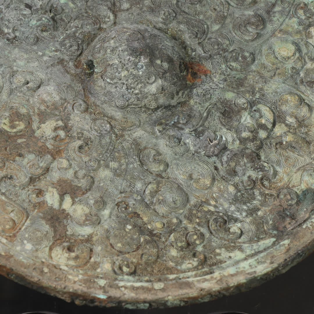 A Han bronze dragon pattern mirror - 2