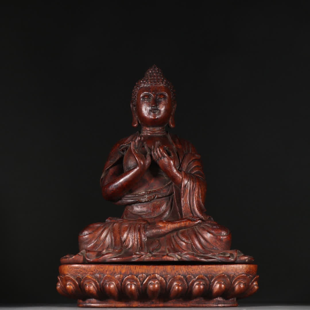A statue of Shakyamuni agarwood in the Qing Dynasty: Qing Dynasty agarwood Shakyamuni statue SIZE: H:27cm W:18cm W:473.9g (The Dimensions Of All Batches Are Manually Measured.If You Need More Detailed Information, Please Contact Our Customer Service Bef
