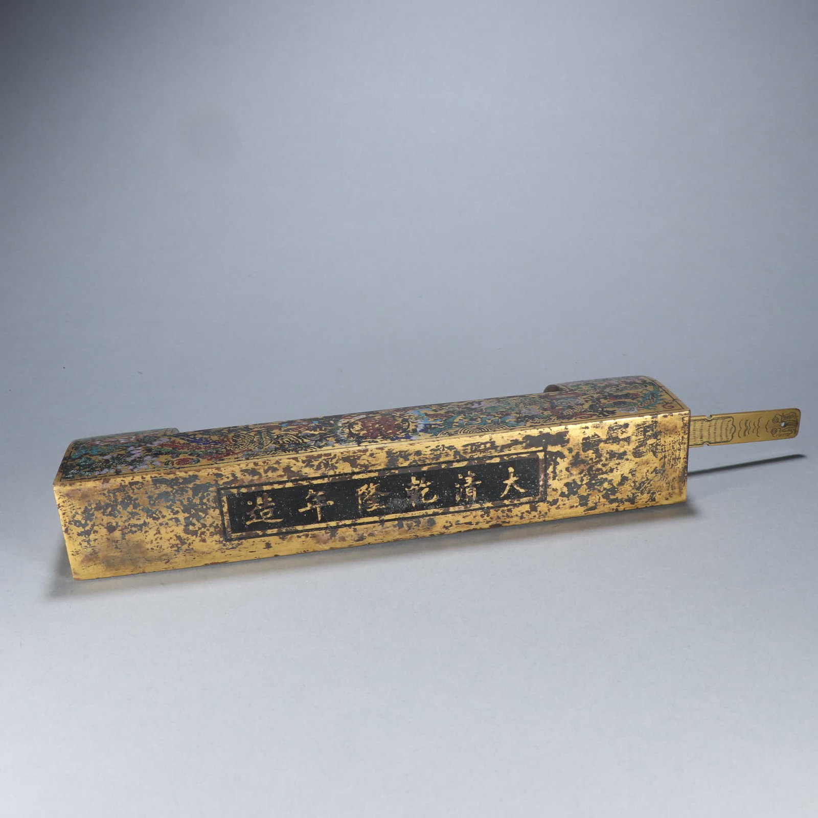 A Qing Dynasty copper gilt painting enamel double happiness pattern rectangular lock - 9