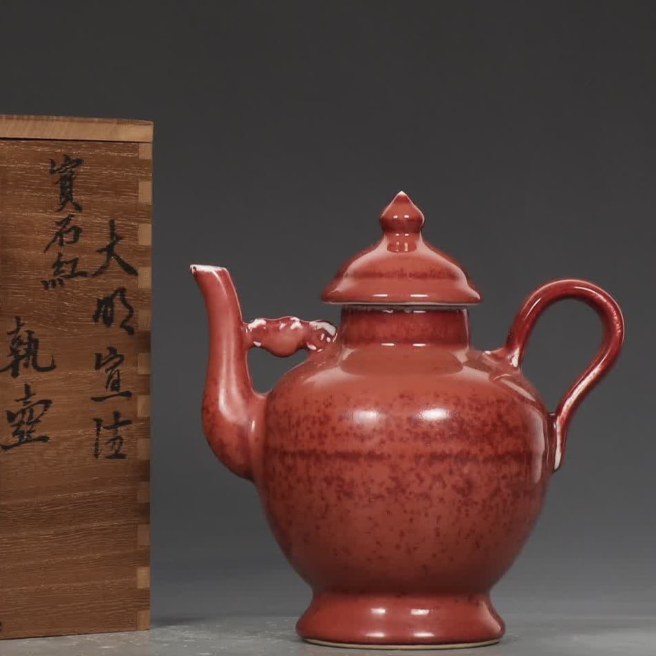 A Ming Dynasty Xuande ruby red glaze pot: Ming Dynasty Xuande ruby red glaze pot SIZE: H: 17.5cm MouthD: 5cm Belly diameter 11.5cm (The Dimensions Of All Batches Are Manually Measured.If You Need More Detailed Information, Please Contact Our 