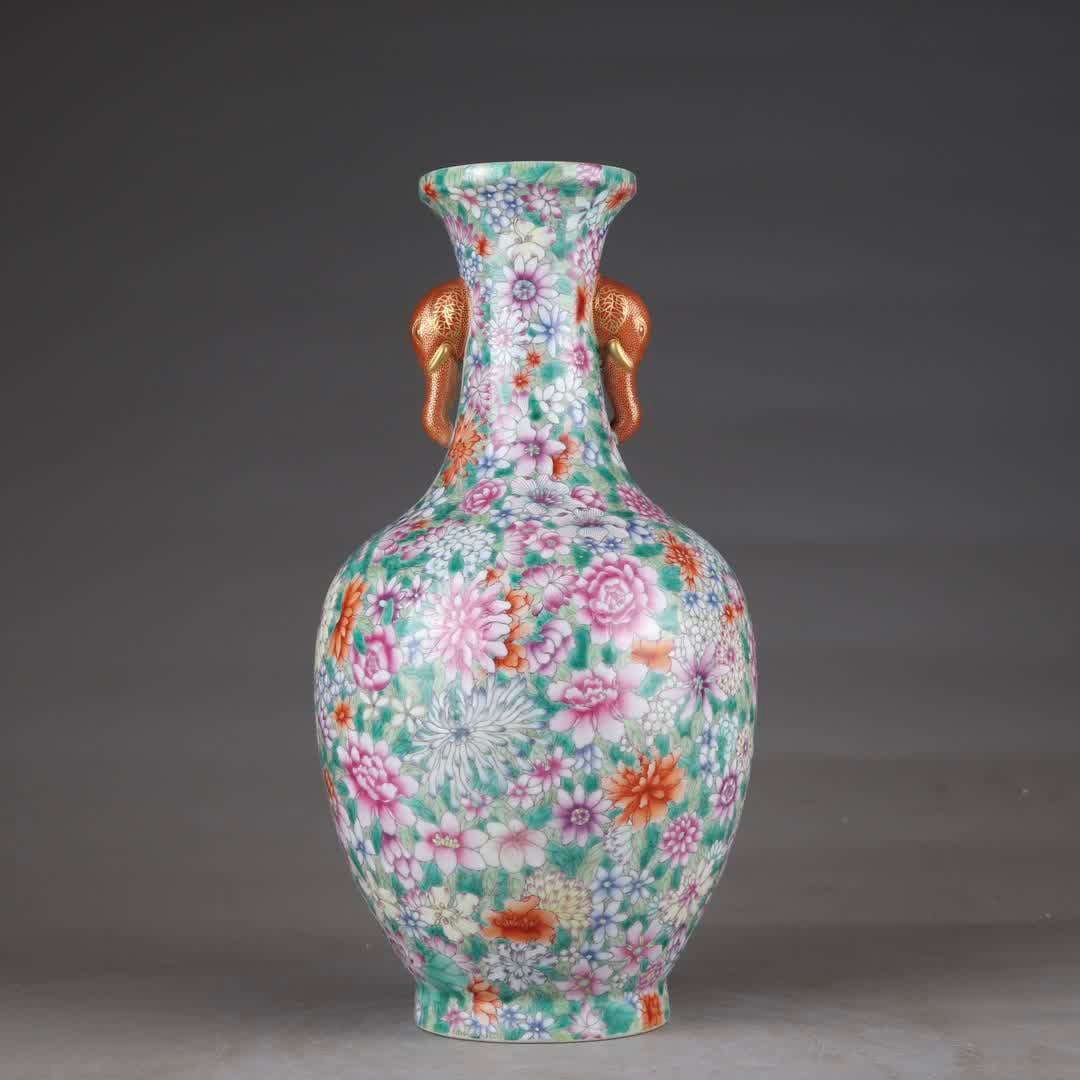 A Qing Dynasty Jiaqing enamel hundred flowers do not fall to the ground amphora: Qing Dynasty Jiaqing enamel flowers do not fall to the ground amphora SIZE: H: 28cm Belly diameter 15cm (The Dimensions Of All Batches Are Manually Measured.If You Need More Detailed Information,