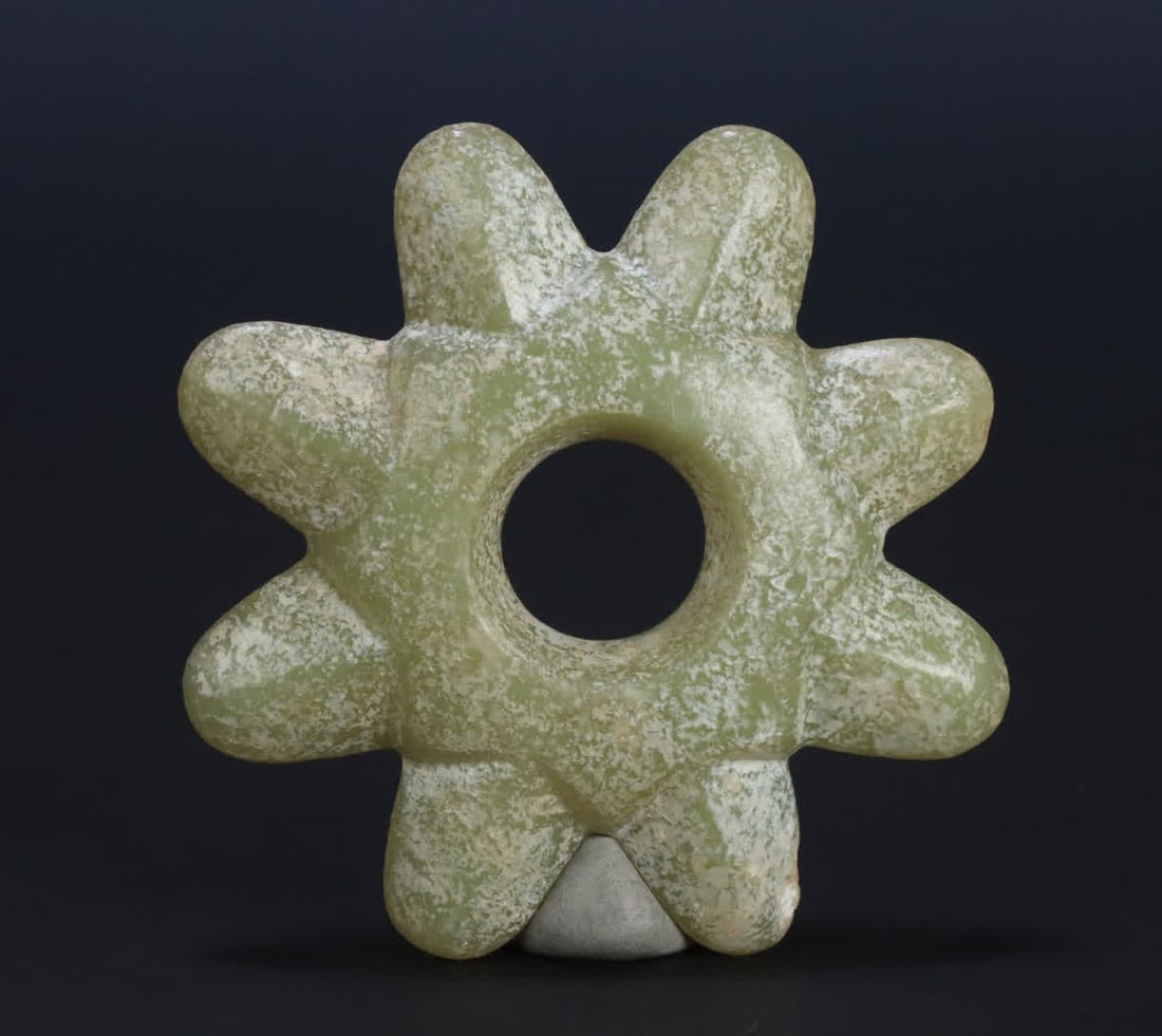 A piece of Hongshan culture ancient jade star (1 of 9)