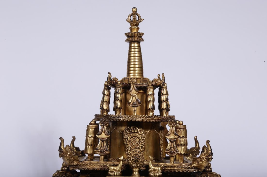 A Qing Dynasty copper gilt mandala - 2