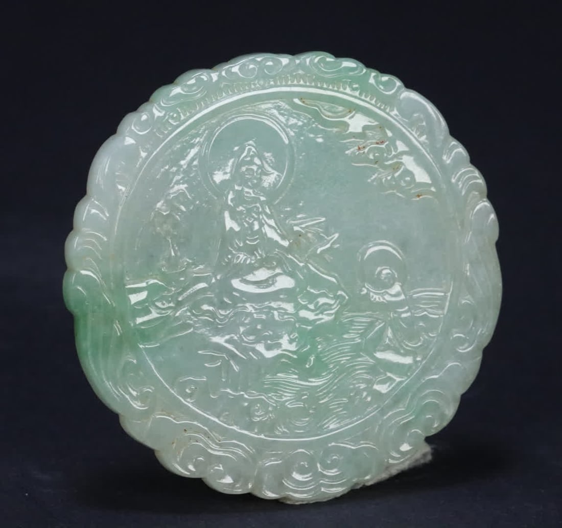 A late Qing Dynasty jade boy worshipped Guanyin six-character proverb pattern: In the late Qing Dynasty, the jade boy worshipped the Guanyin six-character proverb plaque SIZE: 5.45x0.47cm W:33.5g (The Dimensions Of All Batches Are Manually Measured.If You Need More Detailed