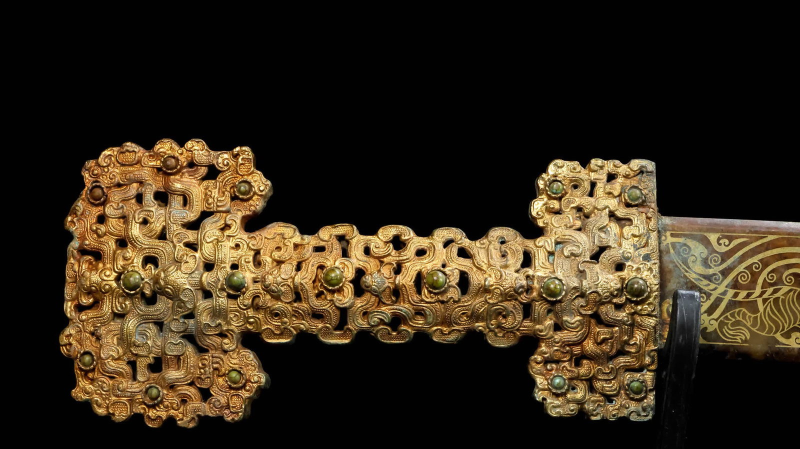 A Han Dynasty jade sword - 2