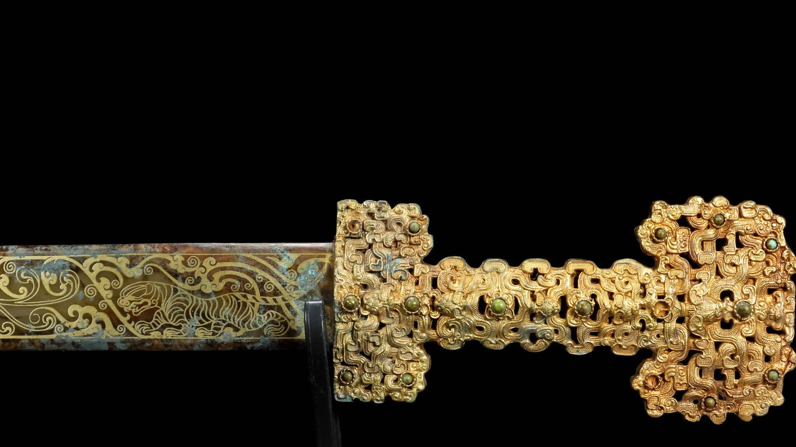 A Han Dynasty jade sword - 6